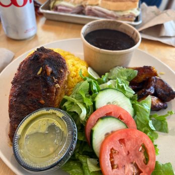 Black Bean Deli - Spanish Baked Chicken - Cuban Near Me - Orlando, Florida Black Bean Deli - Spanish Baked Chicken - Cuban Near Me - Orlando, Florida