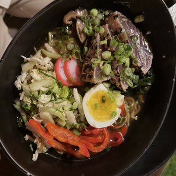 Ama - Ahi ramen - Cocktail Bars Near Me - Hanalei, Hawaii