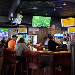 Double D’s Pub & Eatery - Bar area