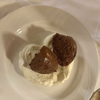 Restaurant Old Swiss House - chocolate mousse - Swiss Food Near Me - Luzern, LU Restaurant Old Swiss House - chocolate mousse - Swiss Food Near Me - Luzern, LU