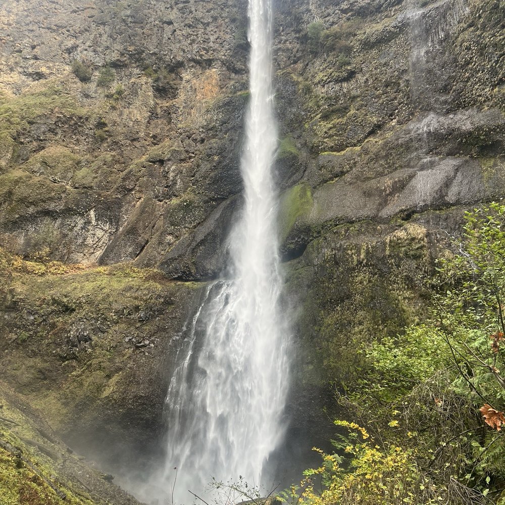 Multnomah Falls - View of the upper falls from the bridge - Hiking Near Me - Bridal Veil, Oregon Multnomah Falls - View of the upper falls from the bridge - Hiking Near Me - Bridal Veil, Oregon