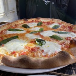Pizzeria Paparazzi - Pizza