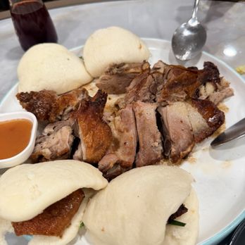 Kapiolani Seafood Restaurant - Peking duck is OK but could be crispier - Dim Sum Near Me - Honolulu, Hawaii Kapiolani Seafood Restaurant - Peking duck is OK but could be crispier - Dim Sum Near Me - Honolulu, Hawaii