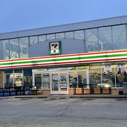 7-Eleven - Outside