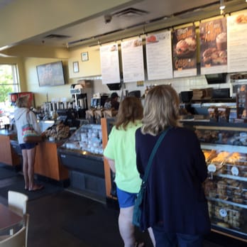 Einstein Bros. Bagels - No signs to tell one where to line up. - Bagels Near Me - Gurnee, Illinois