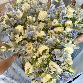 Rafael Florist - Bridesmaid/bridal bouquet - Florists Near Me - San Rafael, California Rafael Florist - Bridesmaid/bridal bouquet - Florists Near Me - San Rafael, California