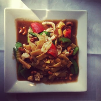 Fresh Rolls - Cashew Chicken - Imported Food Near Me - Toronto, Ontario Fresh Rolls - Cashew Chicken - Imported Food Near Me - Toronto, Ontario