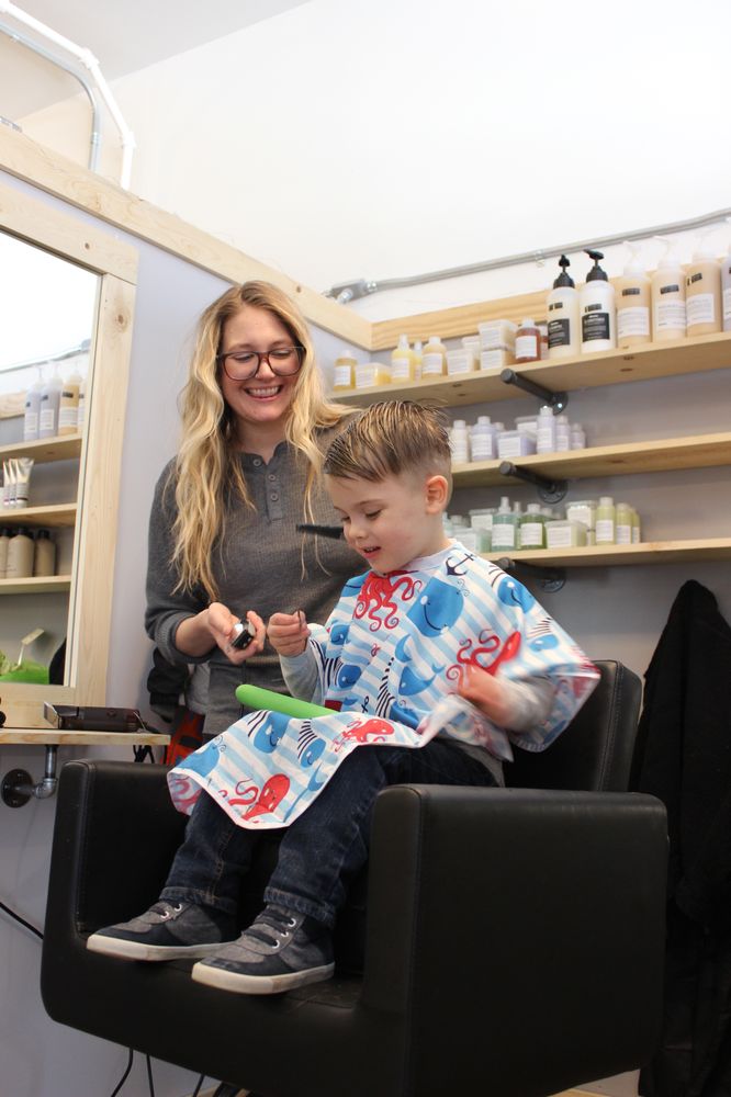 ELLENWOOD SALON SUITE Updated March 2024 1965 Winnebago St, Madison