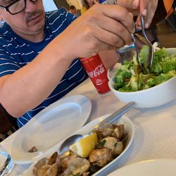 Casa do Mar - Clams and a salad