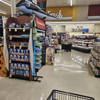 Albertsons - Inside the store - Grocery Near Me - Northridge, California