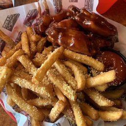 6 pack Honey BBQ Classic Wing Combo with Garlic Parmesan fries 6 pack Honey BBQ Classic Wing Combo with Garlic Parmesan fries