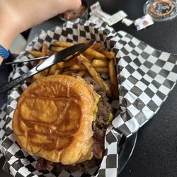 Smash burger combo w/seasoned fries