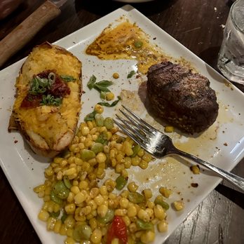 Kingfish Kitchen & Cocktails - Filet, seasonal vegetables and potato - Cajun/Creole Near Me - New Orleans, Louisiana