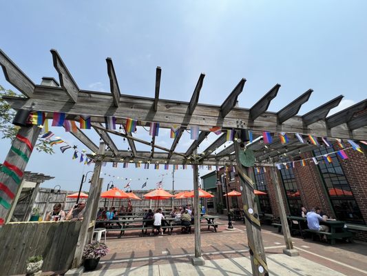 Bell's Eccentric Cafe by null