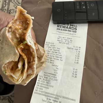 Taco Bell - Extra Tomatoes & lettuce? - Fast Food Near Me - Kapolei, Hawaii Taco Bell - Extra Tomatoes & lettuce? - Fast Food Near Me - Kapolei, Hawaii