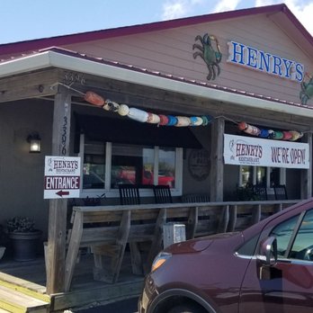 Henry's Restaurant - 6/24/20 follow the arrow - American Near Me - Kill Devil Hills, North Carolina
