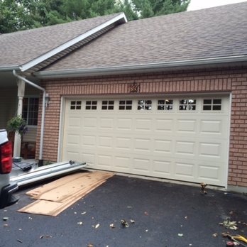 Eastern Overhead Doors - Garage Door Services Near Me - Oshawa, Ontario Eastern Overhead Doors - Garage Door Services Near Me - Oshawa, Ontario