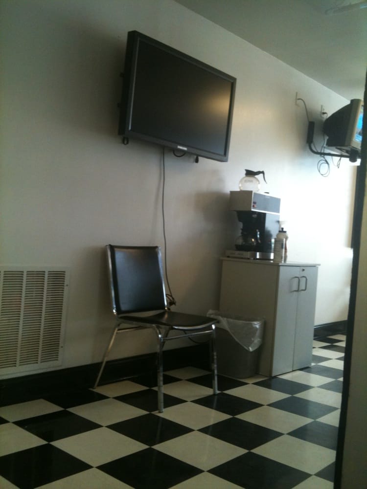 ROBERTS BROTHERS TIRE SERVICE Updated August 2024 1415 E Harding Ave, Pine Bluff, Arkansas