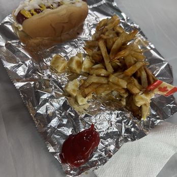 Southies New England Style Eatery - The hot dawg was good too! Steamed but flavorful! - Poutineries Near Me - Okeechobee, Florida Southies New England Style Eatery - The hot dawg was good too! Steamed but flavorful! - Poutineries Near Me - Okeechobee, Florida