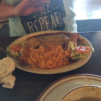 DOS Rios - Combination plate - Mexican Near Me - Monte Vista, Colorado