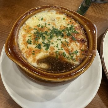 Schmankerl Stub’n - Onion beef soup - German Near Me - Orlando, Florida Schmankerl Stub’n - Onion beef soup - German Near Me - Orlando, Florida