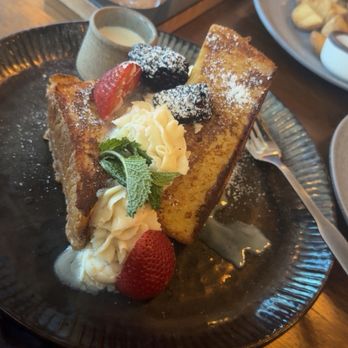 Blackstone Kitchen - Microphone French toast - New American Near Me - Corona, California