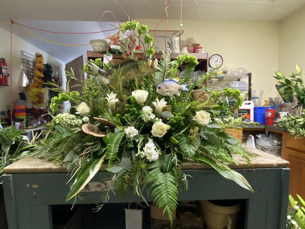 ANAHUAC FLORIST Updated August 2024 15 Photos 810 Miller St