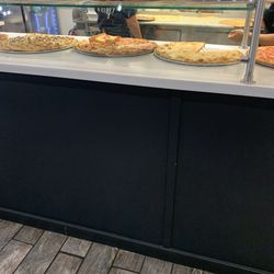 Meli's Thin & Crispy Pizza