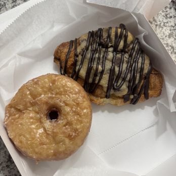 Uncle Mike's Kringle Shoppe - Croissant- doughnut. Croissant chocolate cookie - Bakeries Near Me - Appleton, Wisconsin Uncle Mike's Kringle Shoppe - Croissant- doughnut. Croissant chocolate cookie - Bakeries Near Me - Appleton, Wisconsin