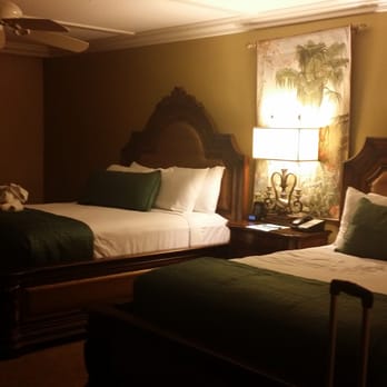 Pacific Terrace Hotel - Beds are very comfortable, rooms are spacious. Love that the rooms have a Keurig. - San Diego, CA