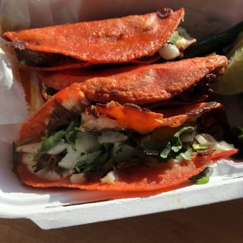 Tacos El Pariente - Birria tacos - Food Trucks Near Me - Germantown, Maryland