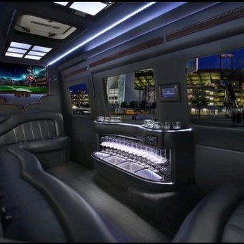 Walls Luxury Transportation - Airport Shuttles Near Me - Monte Sereno, California Walls Luxury Transportation - Airport Shuttles Near Me - Monte Sereno, California