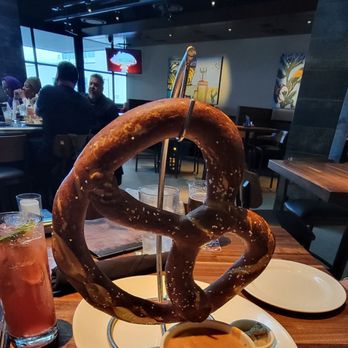Yard House - New American Near Me - San Antonio, Texas