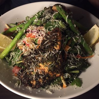 Divieto Ristorante - Estero - Salmon salad - Italian Near Me - Estero, Florida
