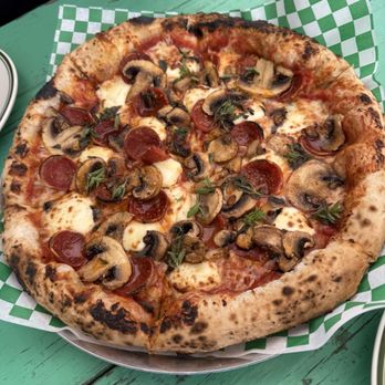 Show Me Pizza - Pizza Near Me - Austin, Texas Show Me Pizza - Pizza Near Me - Austin, Texas