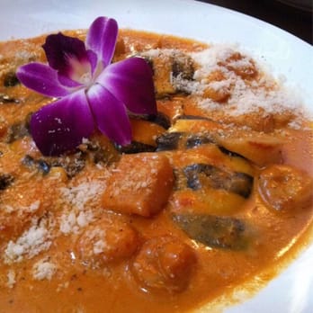 Anton Pizzeria - Italian Near Me - Center Moriches, New York