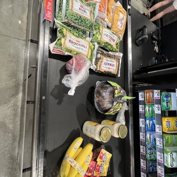H-E-B - Grocery Near Me - Houston, Texas