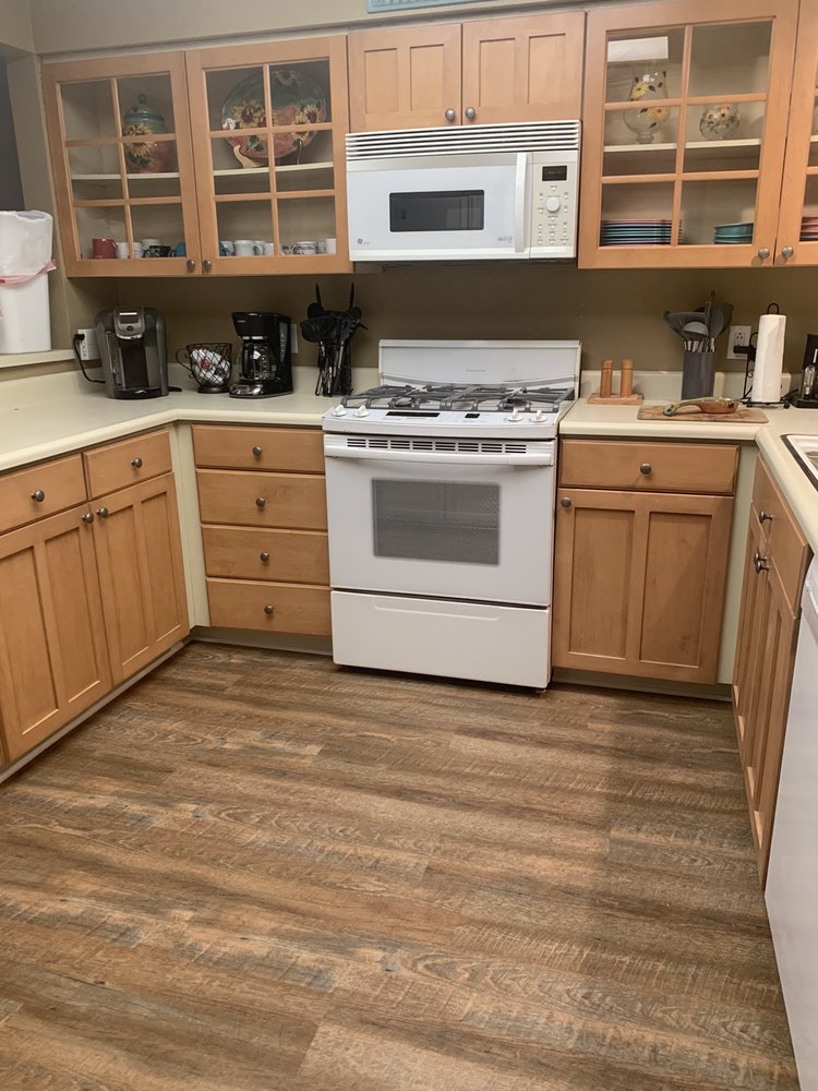 PERRY’S COMPLETE FLOORS 91 Photos & 26 Reviews 223 N Mountain Ave