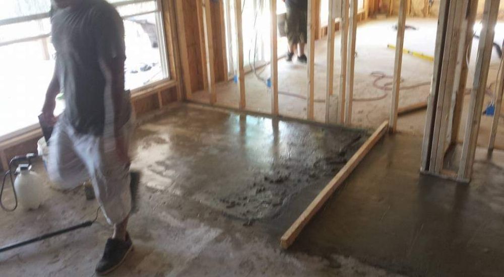 Slide of Colonial Roofing and Construction LLC