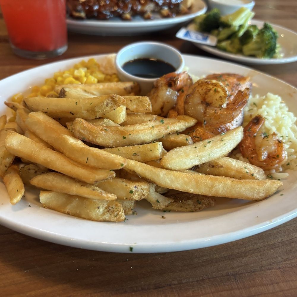 Cheddar's Scratch Kitchen - Bourbon-Glazed Salmon & Shrimp - Comfort Food Near Me - Fort Worth, Texas
