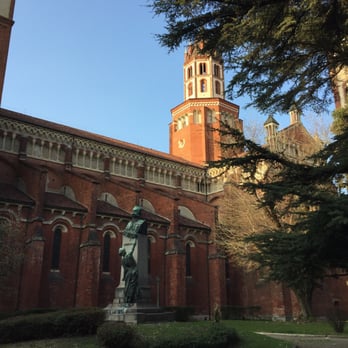 Basilica di Sant'Andrea - Churches Near Me - Vercelli, VC