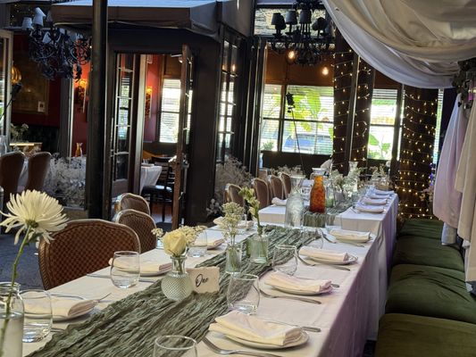 The Six Social House by null