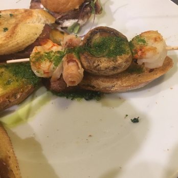 El Pintxo de Petritxol - Prawn bacon and mushroom - 2.95 euro - Basque Near Me - Barcelona, B