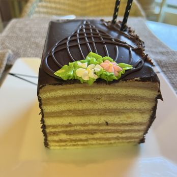Freed's Bakery - 7 Layer Cake - Bakeries Near Me - Las Vegas, Nevada Freed's Bakery - 7 Layer Cake - Bakeries Near Me - Las Vegas, Nevada