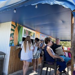 Koa Oasis - Local bar