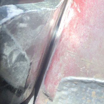 U-Haul - Poor Jeep hitch to body mate, screw threads visible - Self Storage Near Me - Bountiful, Utah U-Haul - Poor Jeep hitch to body mate, screw threads visible - Self Storage Near Me - Bountiful, Utah