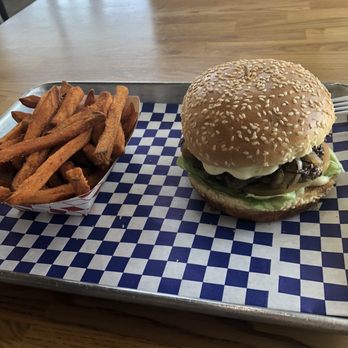 Burger Hut - Burgers Near Me - Wylie, Texas Burger Hut - Burgers Near Me - Wylie, Texas