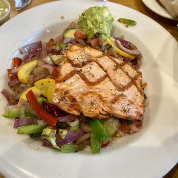 Sharky's Woodfired Mexican Grill - Fajita bowl with salmon and no sour cream - Mexican Near Me - Burbank, California