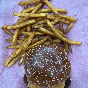 The Halal Burger - Classic Burger - Halal Near Me - Lombard, Illinois The Halal Burger - Classic Burger - Halal Near Me - Lombard, Illinois