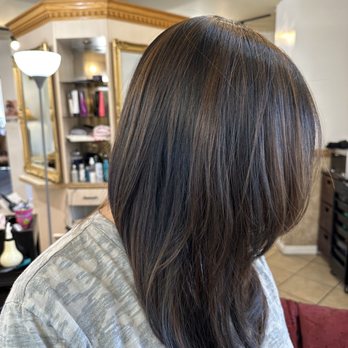 Jackie Hair Salon - Hair Stylists Near Me - Ridgefield, New Jersey
